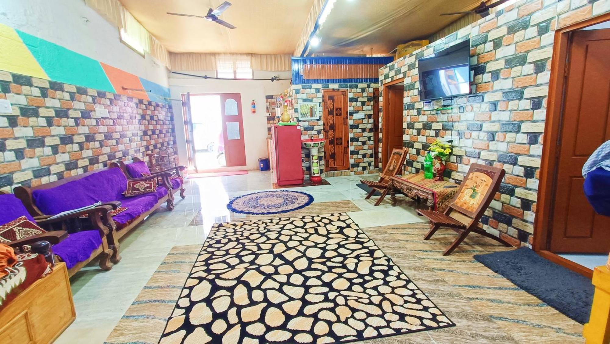 Sahara Family Homestay Mysore Exterior photo