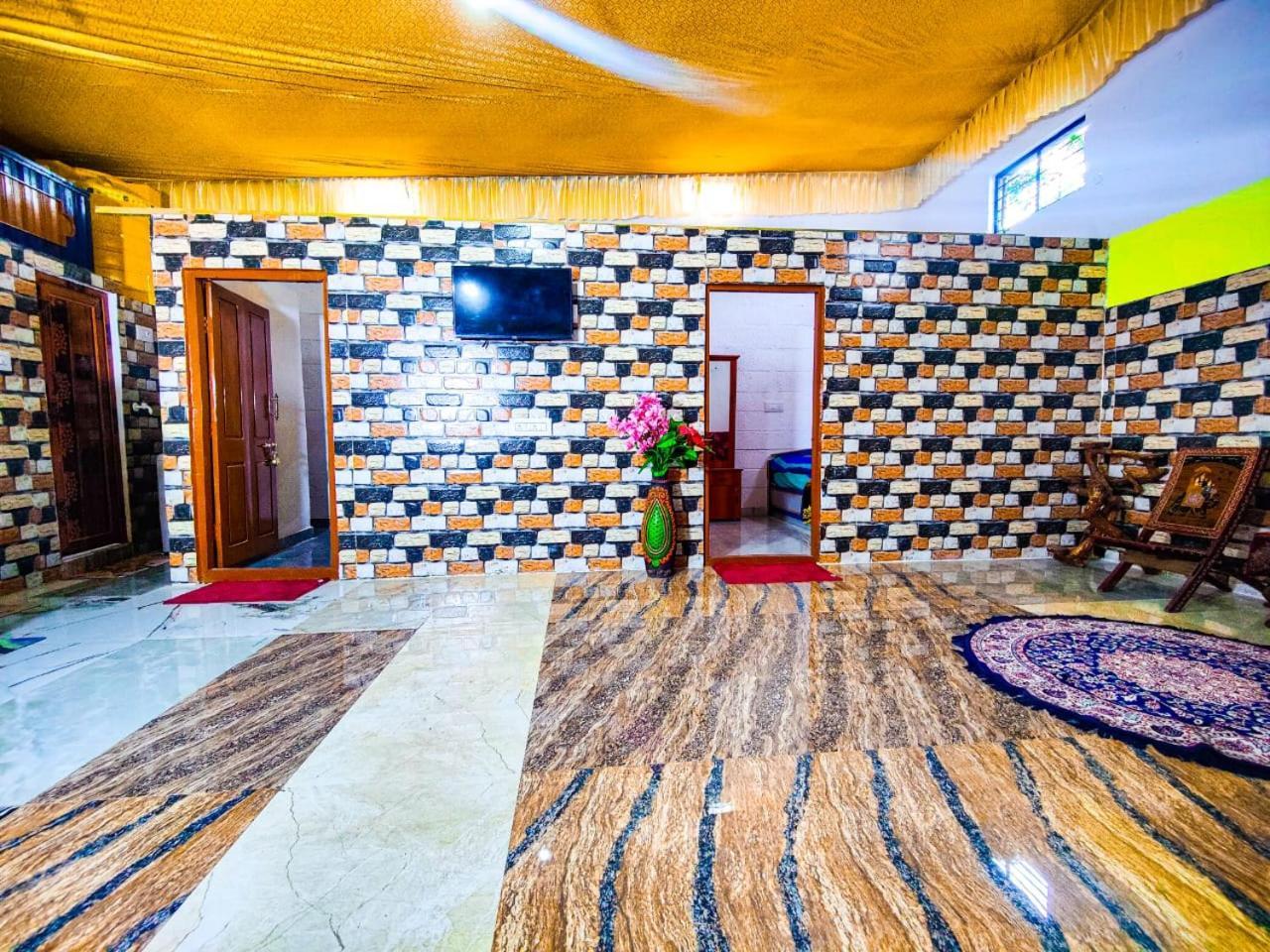 Sahara Family Homestay Mysore Exterior photo